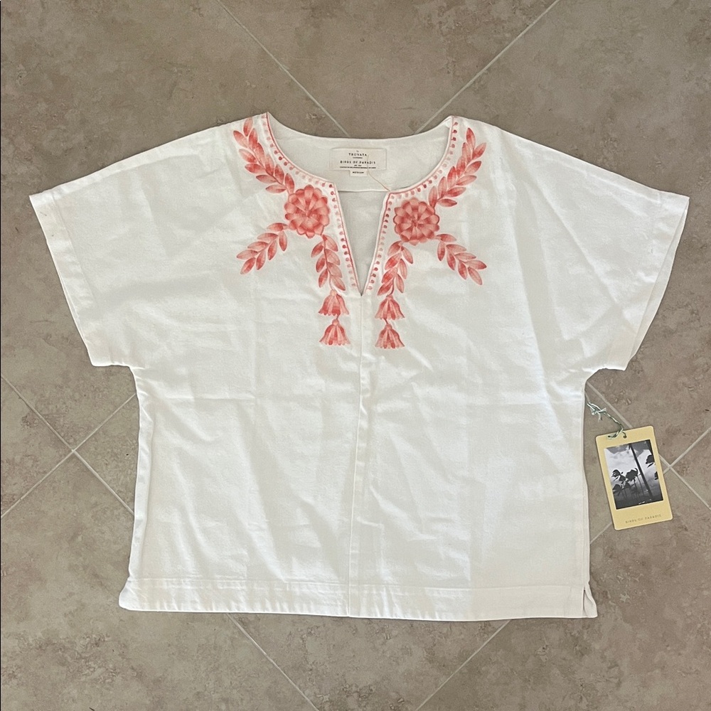 NWT TROVATA Birds of Paradis Top